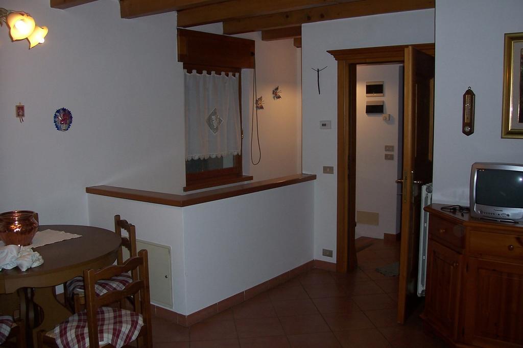 דירות Lozzo Cadore Fabbricato Indipendente Centro חדר תמונה