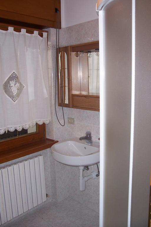 דירות Lozzo Cadore Fabbricato Indipendente Centro חדר תמונה